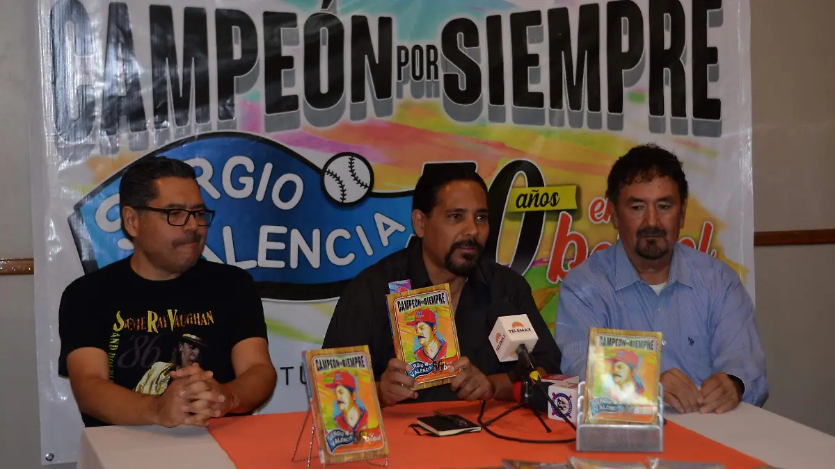 04-11-2023-Presentacion del LIbro Campeon Por Siempre-Carlos Villalba (56)